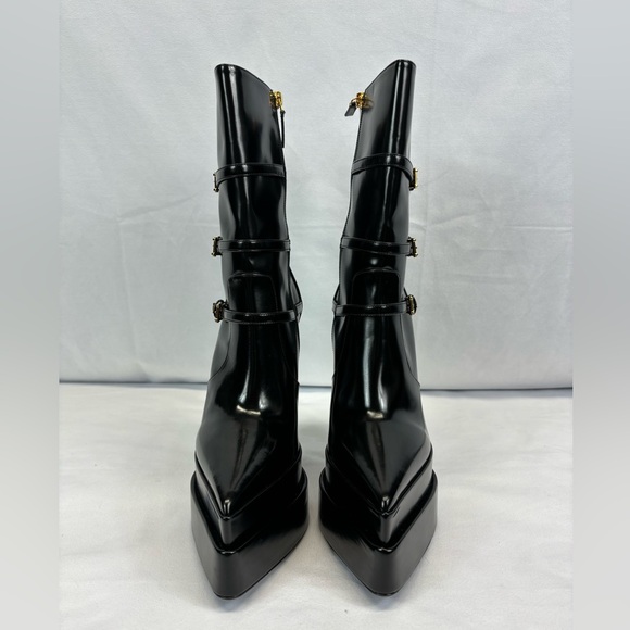 Versace - Aevitas Pointy leather ankle boots - Picture 2 of 12
